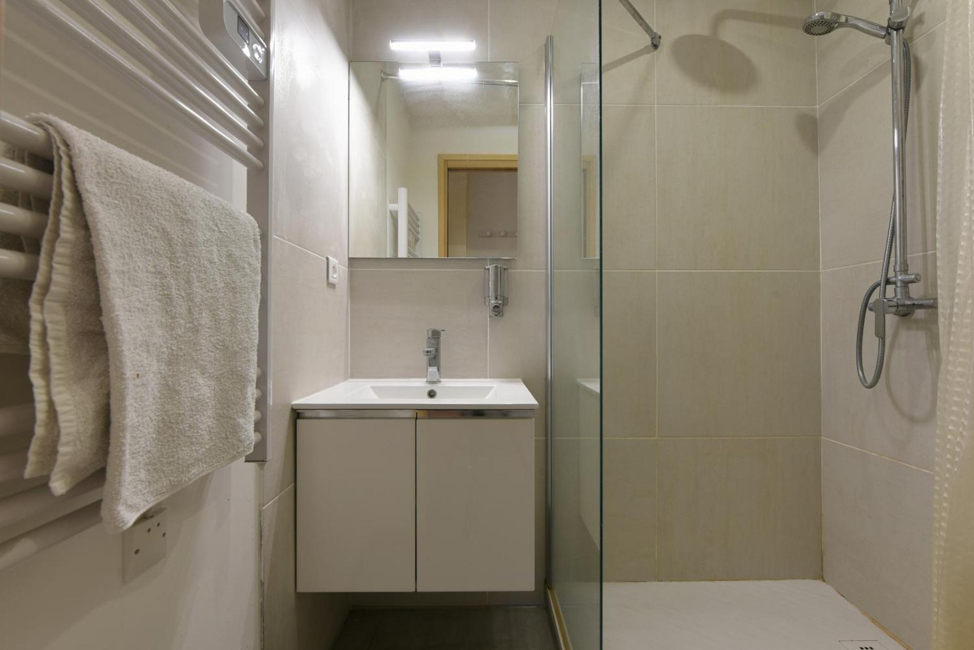 Provencal Studio Netflix Appart-Hotel-Provence La Fare-les-Oliviers Eksteriør billede