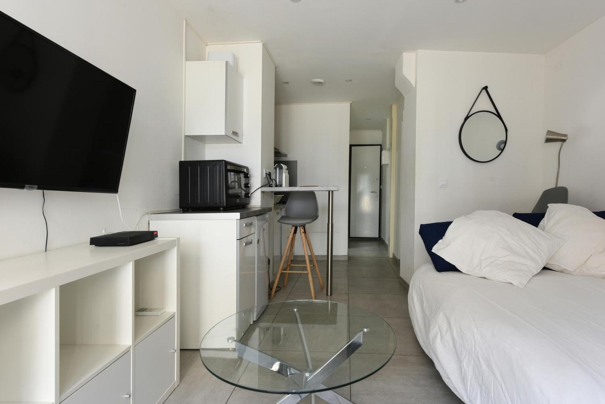 Provencal Studio Netflix Appart-Hotel-Provence La Fare-les-Oliviers Eksteriør billede